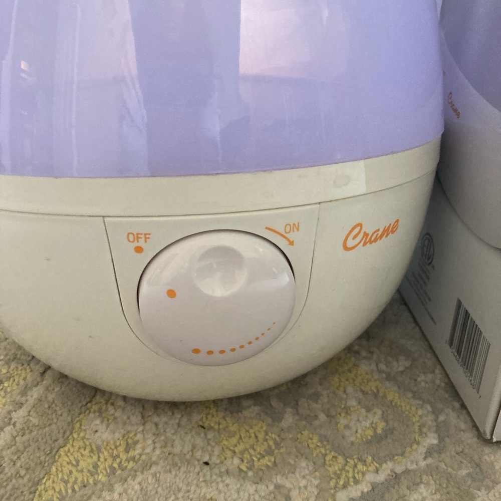 Crane Ultrasonic Humidifier - Picture 4 of 7